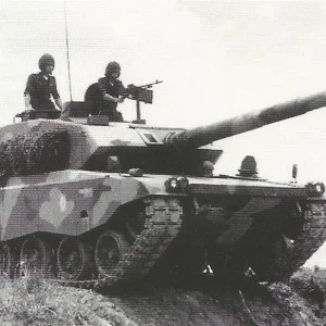 272303