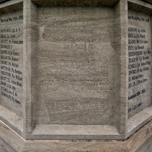 Handforth War Memorial, Ins Cheshire 2016.