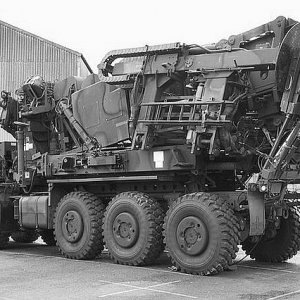 F2959752b2cf338a07f787d909c89d93--army-vehicles-military-equipment (1)
