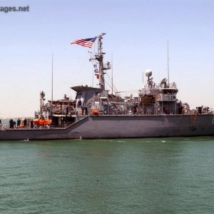 The mine warfare ship, USS Cardinal (MHC 60)