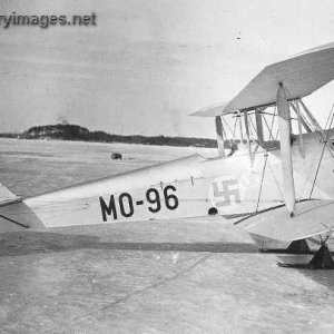 De Havilland DH 60X Moth off Suomenlinna