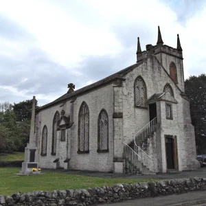 KIRKCOWAN WAR MEMORIAL AND CHURCH