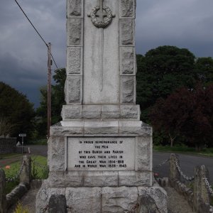 WIGTOWN CENOTAPH  (2)