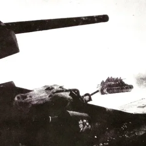 2743473