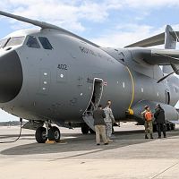 Airbus-a400m-atlas-military-transport-aircraft-france_3