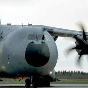 Airbus-a400m-atlas-military-transport-aircraft-france_4