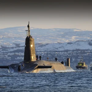 Vanguard_at_Faslane_03