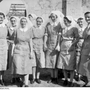 Bessie WILMOTT  Far right