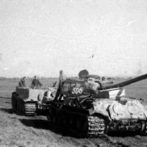 A Tiger 1 "Bergetiger" towing an IS 2 (Spring, 1944)