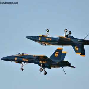 f_18_hornet_1