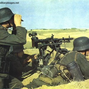 German machine gun unit watches for enemies