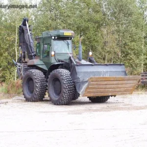 Engineers armoured digger at Ex Aava 2002