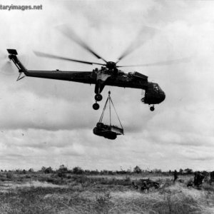 CH-54 FLYING CRANE