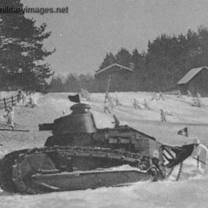 Renault tank and infantry training in 1930s - Finnish Army