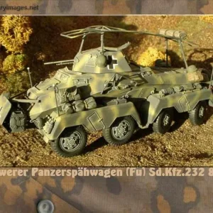 Schwere Panzersphwagen (8-rad) SdKfz 232 (Fu)
