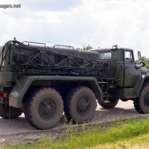 Aerodrome Starting Unit APA-5 on a Ural-375D chassis