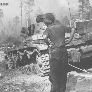 This Pz.Kpfw III broke it's track when going to a mine