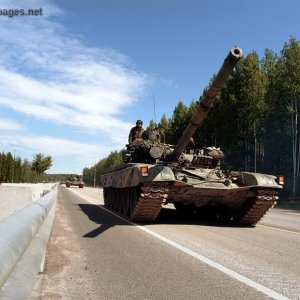 Armoured Brigade's T-72's rolling at Ex Aalto 2004