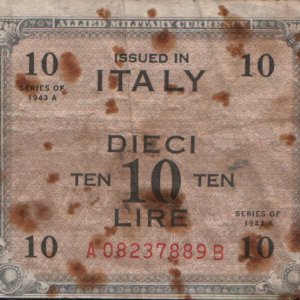 a 10 lira note WWII
