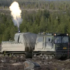 Tracked 120mm mortar