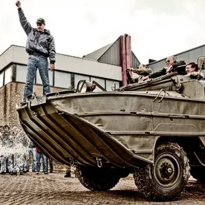 dukw