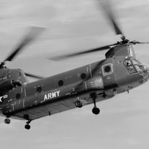 Vietnam_War_CH-47_Chinook1