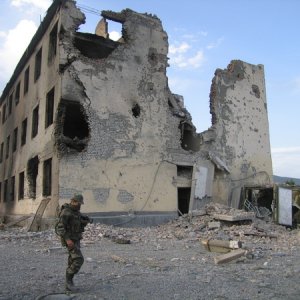 Russian_peacekeepers_barracks_after_the_fight