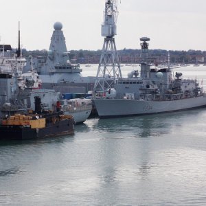HMS Daring & HMS Iron Duke
