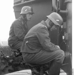 German Luftwaffe Radar FuMG 62 C Wrzburg