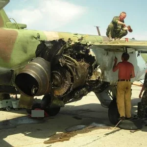 Sukhoi_Su-25_fly_to_the_aerodrome