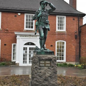 Knutsford War Memorial, Cheshire