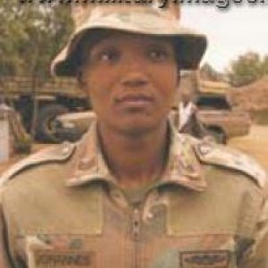 First women qualified Paratrooper in South Africa