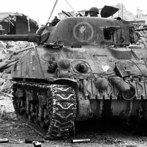 Sherman_at_Ortona-1