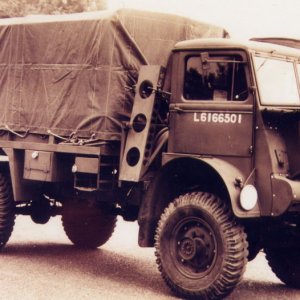 bedford-qlw-3ton-4x4-winch-tipper