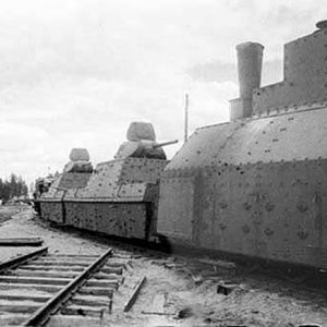 Soviet_BP-43_armoured_train