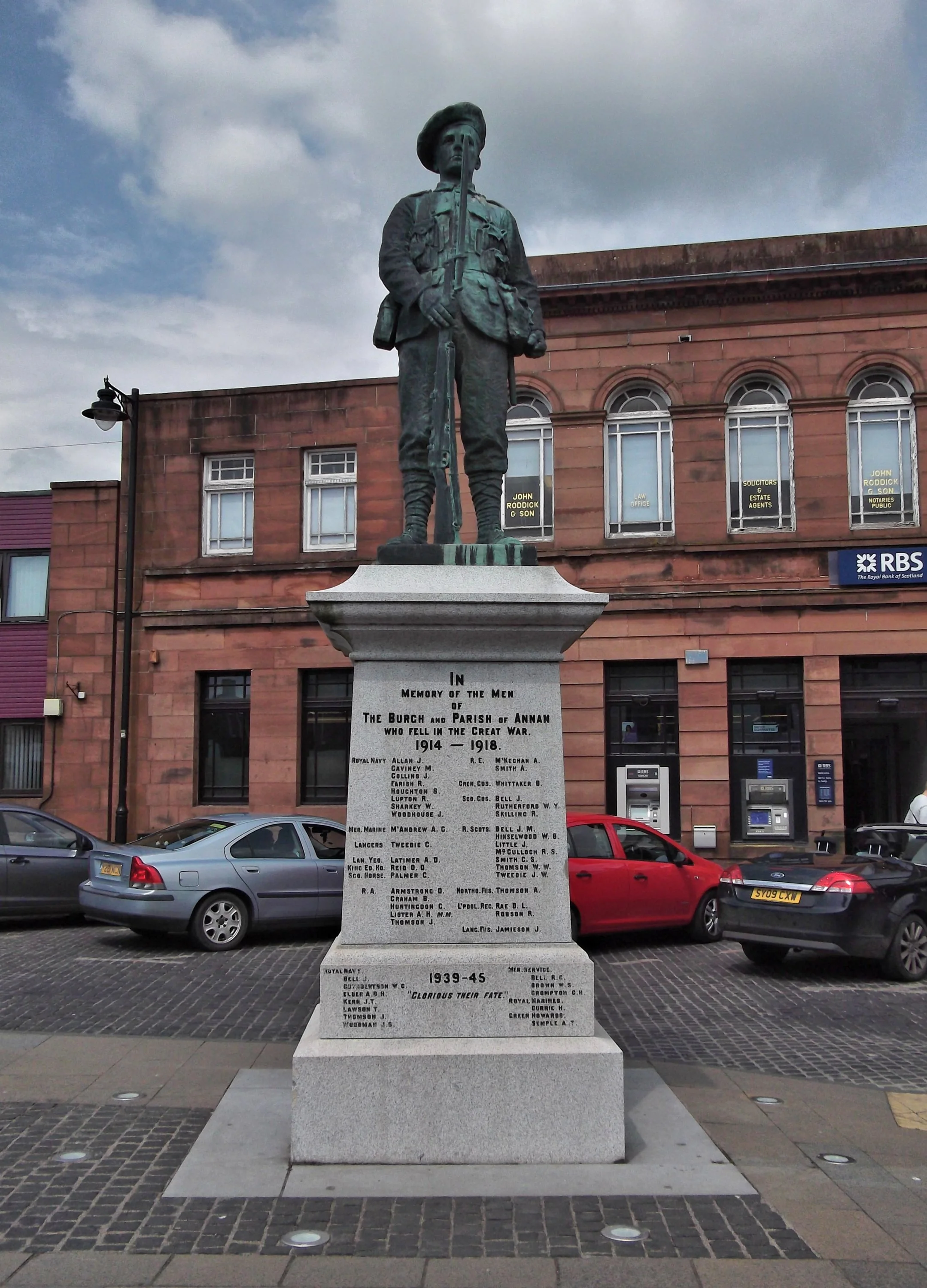 Annan War Memorial, Dumfriesshire.
