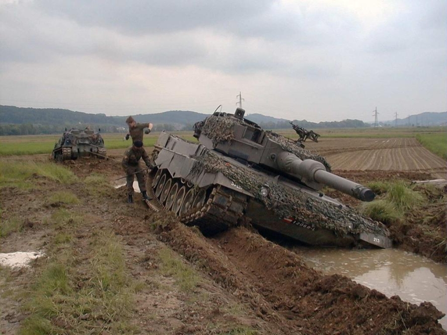 Austrian Leopard 2
