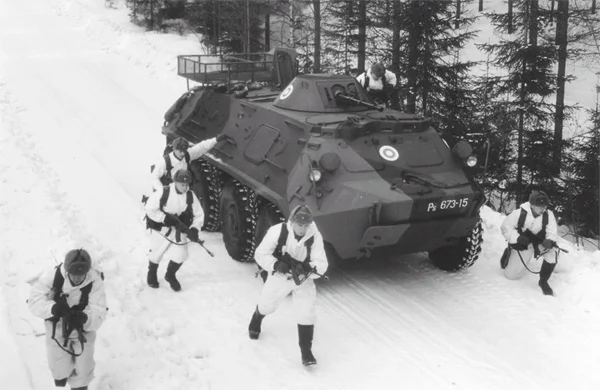 BTR-60 PB with Panzerjaegers