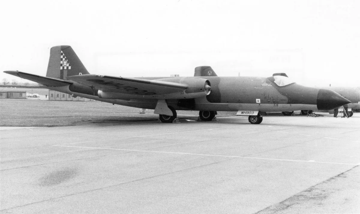 Canberra T.19, WH903