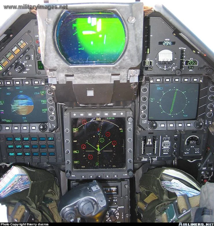 Dassault Mirage 2000-5 cockpit