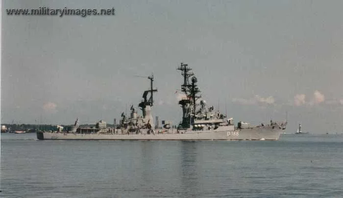 German Navy - destroyer Mlders