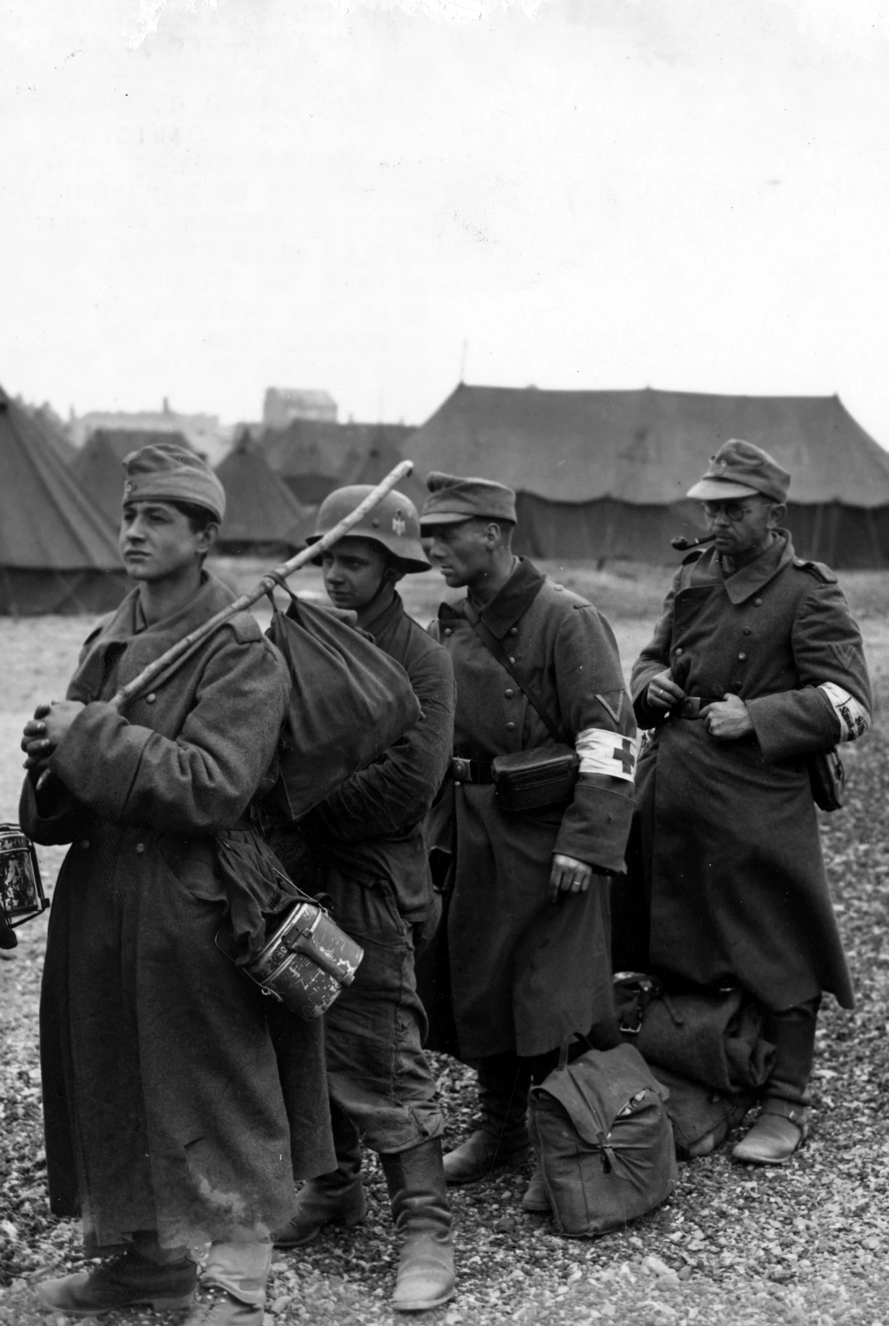 German-POWs-Apr-1945.jpg | A Military Photo & Video Website
