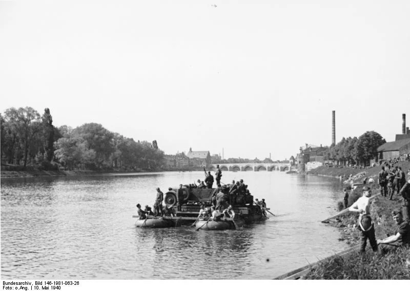 German river crossing WW2