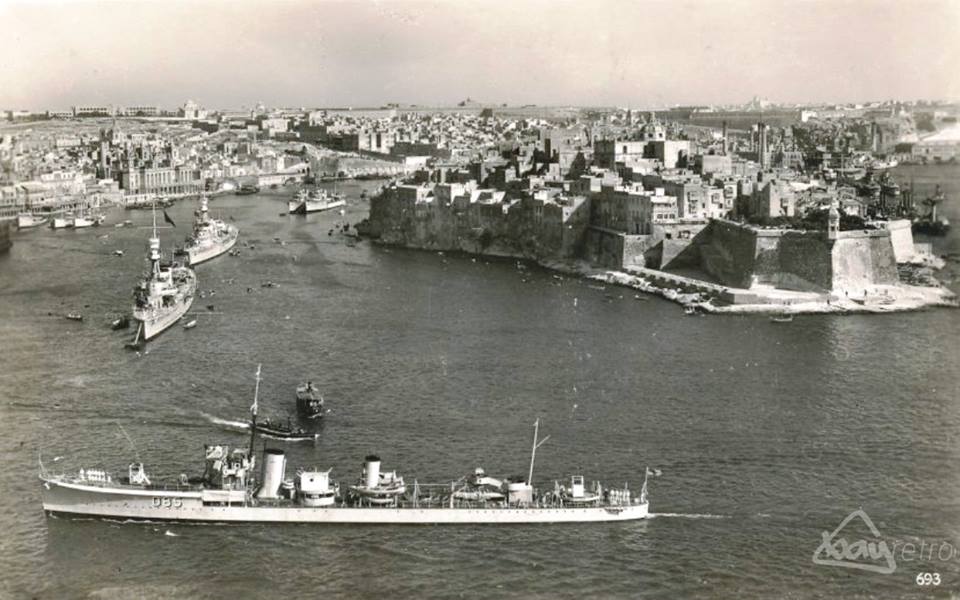 HMS Shikari Makes Its Way Past Senglea Point In Malta's Grand Harbour In The 1930s