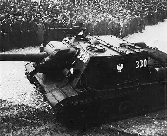 Isu-152 | A Military Photo & Video Website