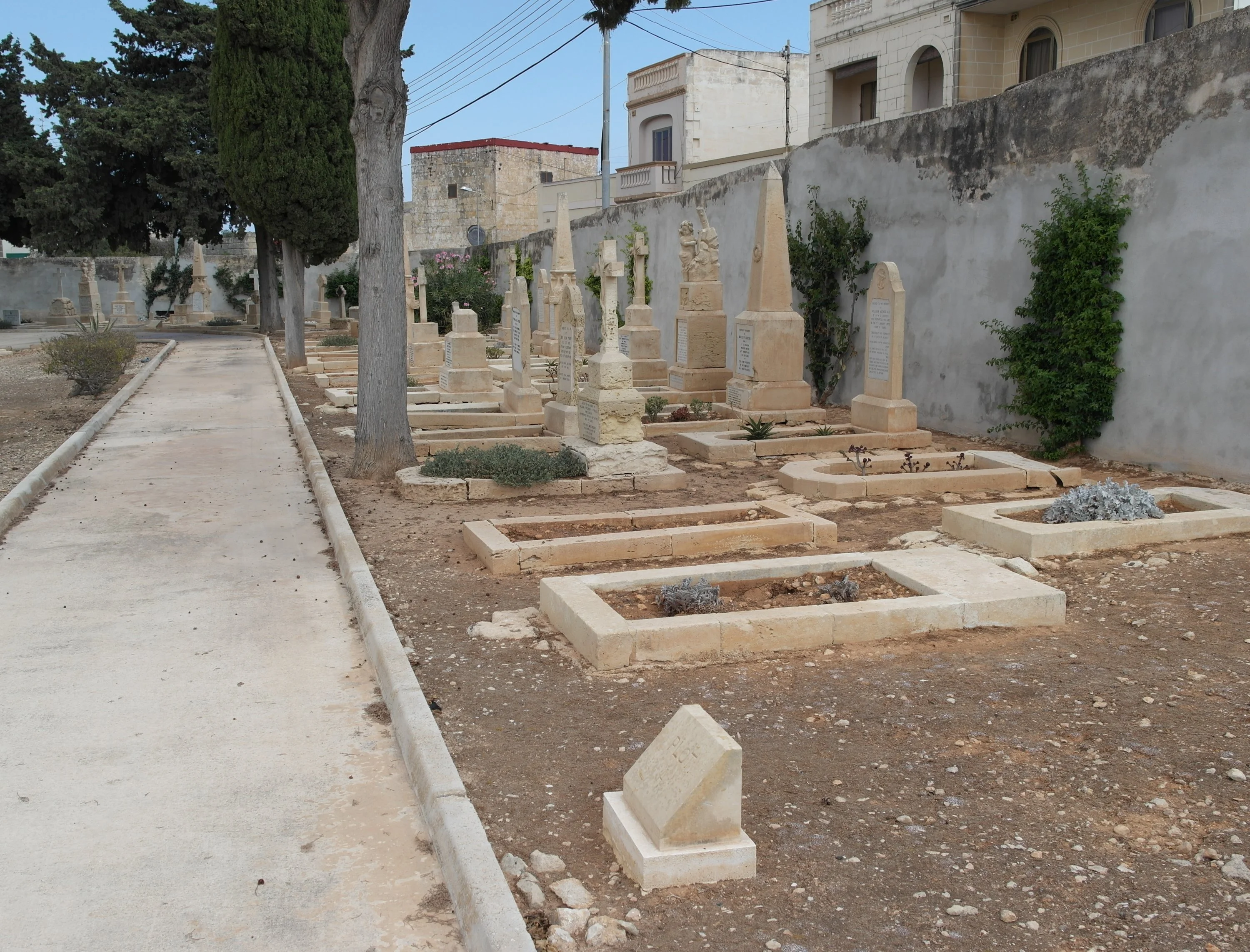KALKARA NAVAL CEMETERY, MALTA - PLOT A