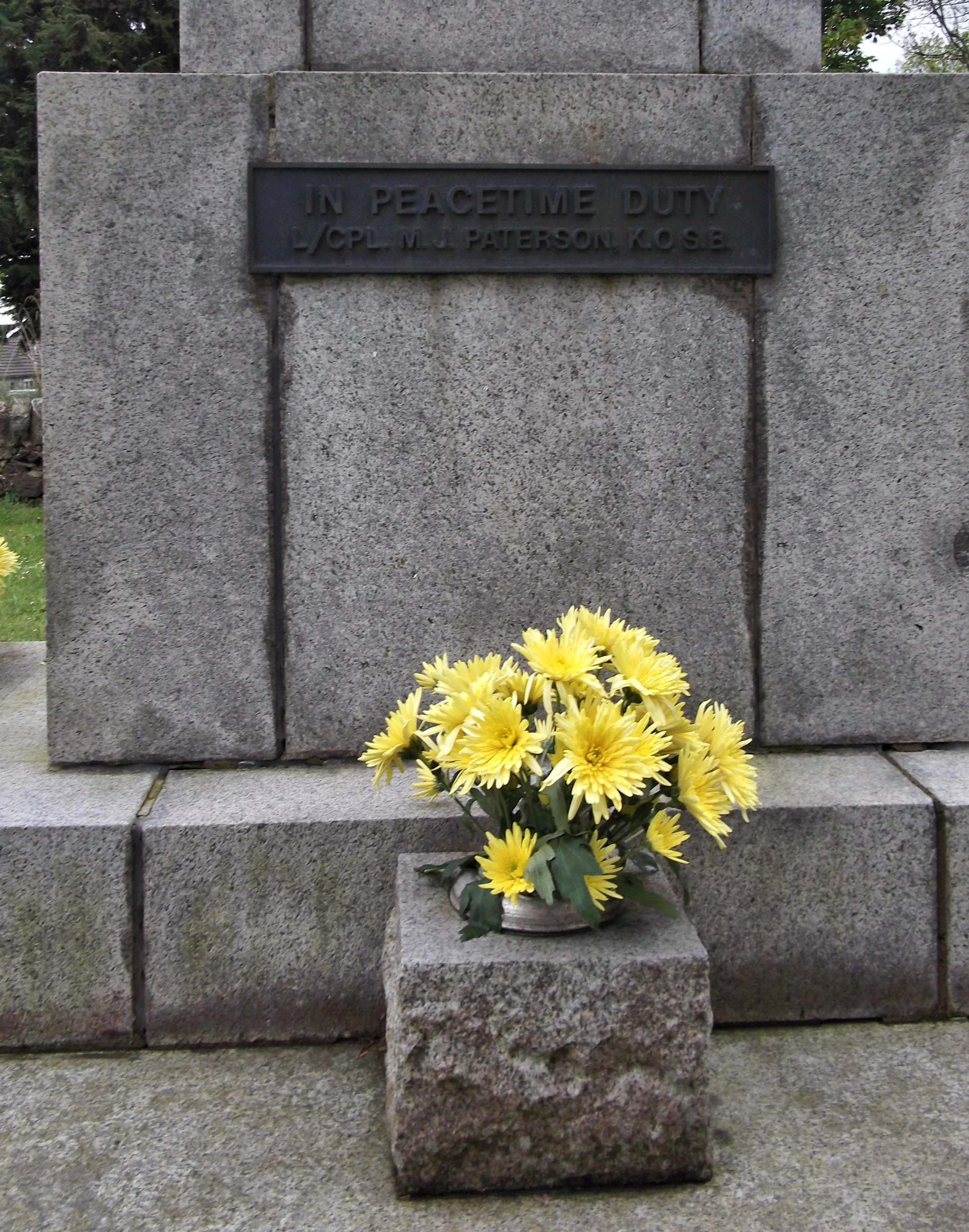 KIRKCOWAN WAR MEMORIAL (5)