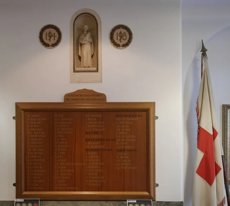 Knutsford WW2 Fallen Wooden Panel with statue