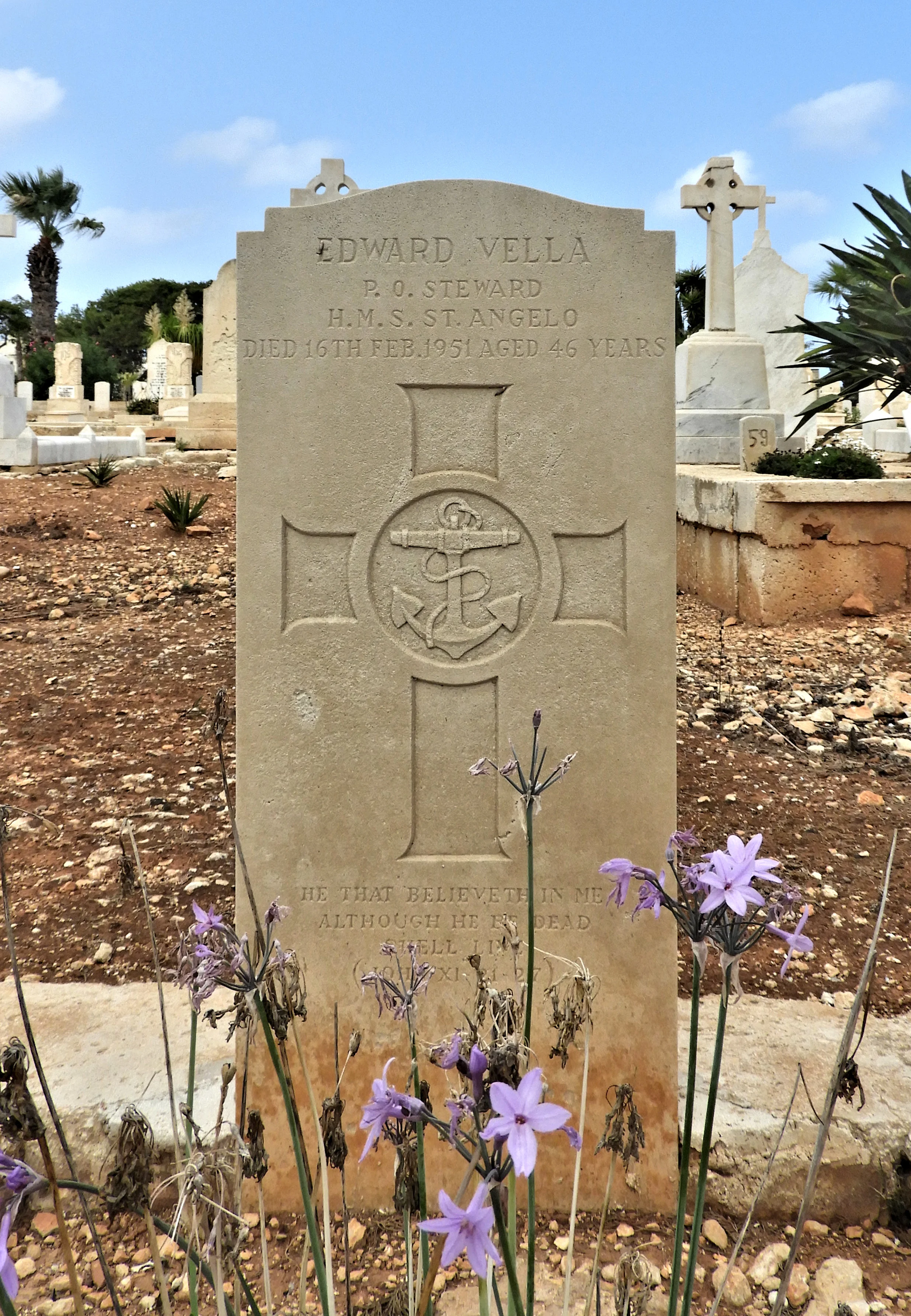 L230 EDWARDO VELLA