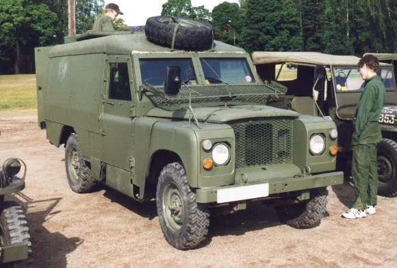 Land rover, Norther Ireland "Piglet"